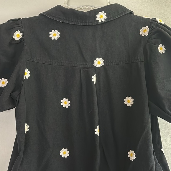&Merci en Merci black collared puff sleeve daisy embroidered mini dress - Picture 7 of 9